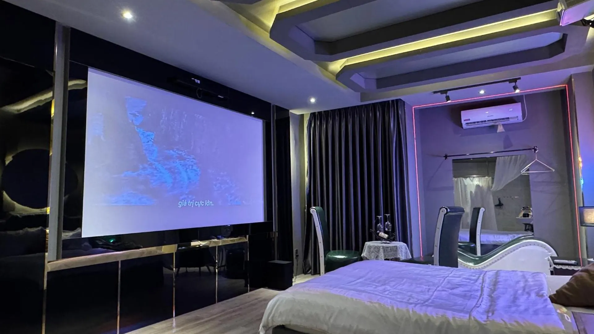 M&H Cinema Hotel Ho Chi Minh City
