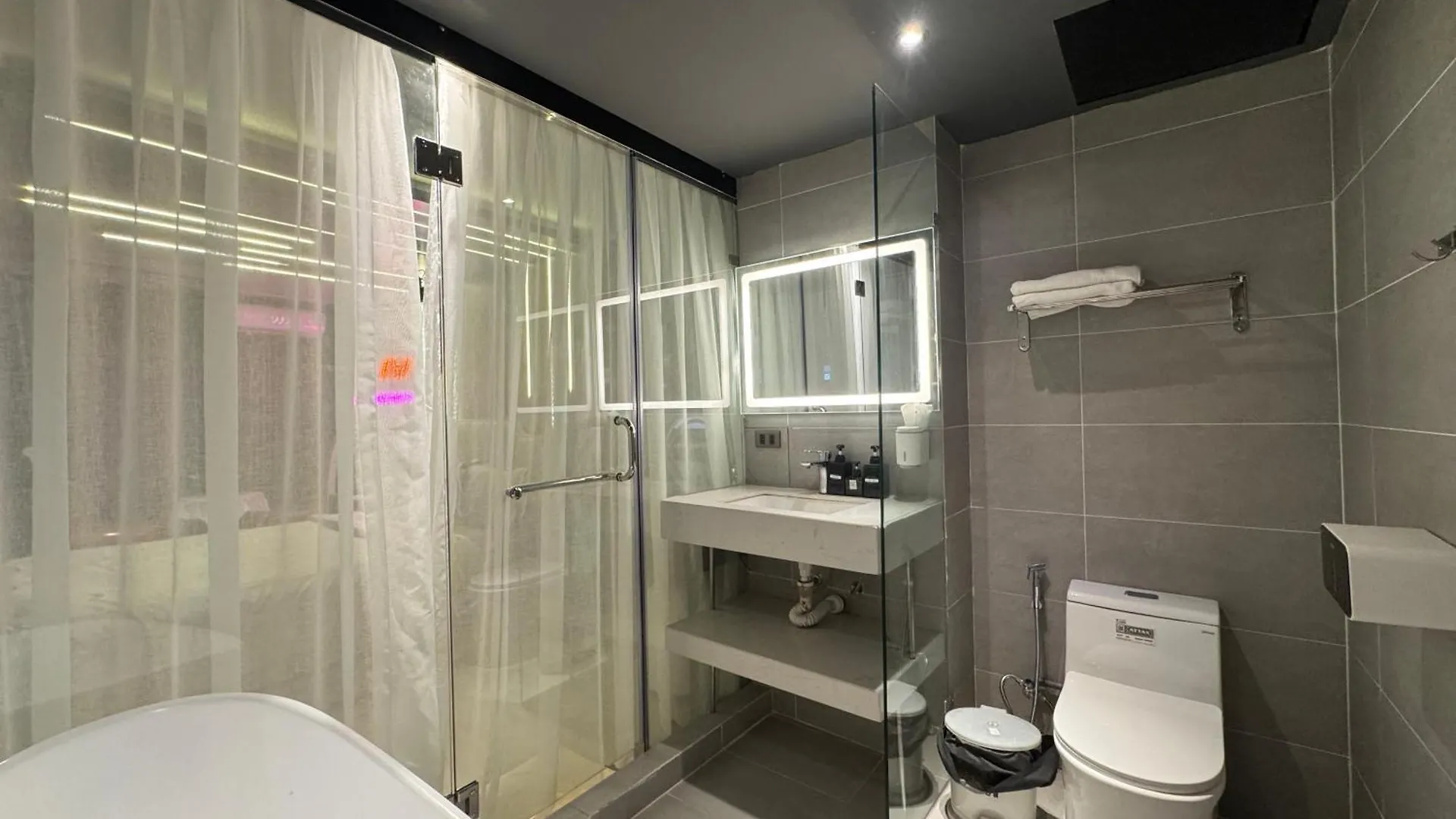M&H Cinema Hotel Ho Chi Minh City